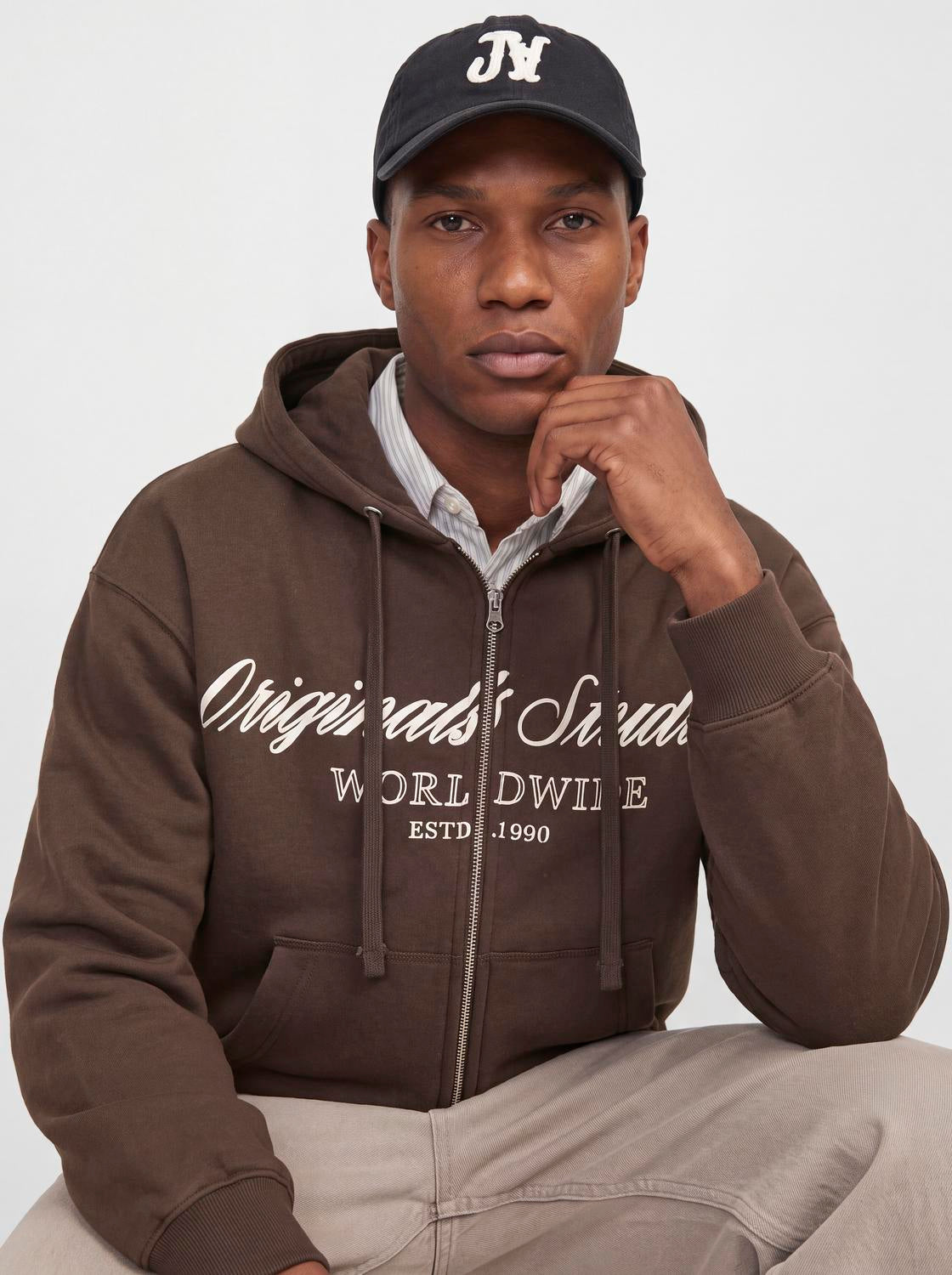 model_shot-creative